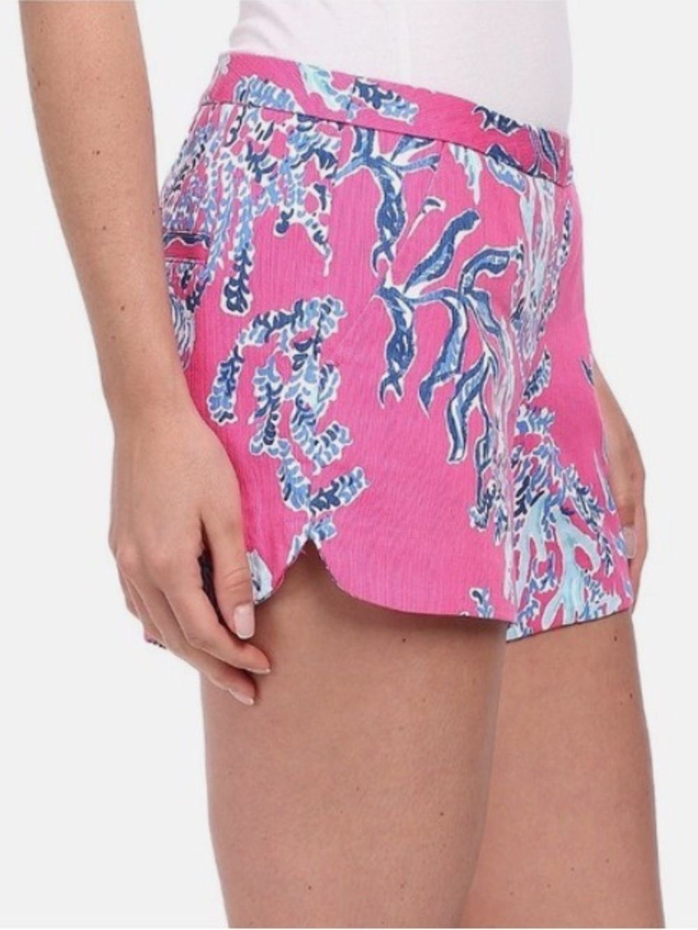 Lilly Pulitzer Adie Short in Capri Pink Samba Sz 4